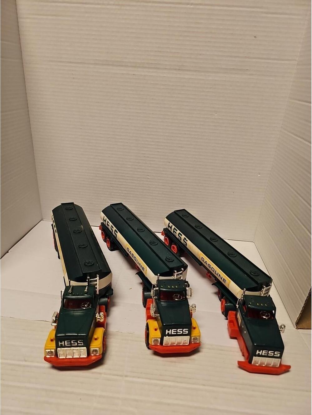 Lot Of 3 Vintage 1984 HESS Toy Tanker Truck Bank. None Of The 3 Complete